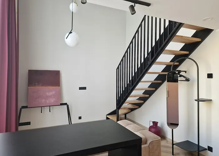 Urban Heaven Luxury Lofts 아파트 *