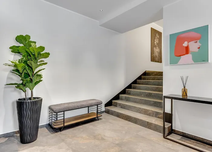 Urban Heaven Luxury Lofts Apartment