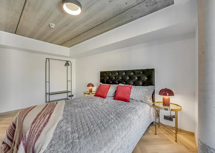 公寓 Urban Heaven Luxury Lofts