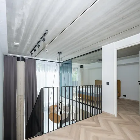 Апартаменты Urban Heaven Luxury Lofts *
