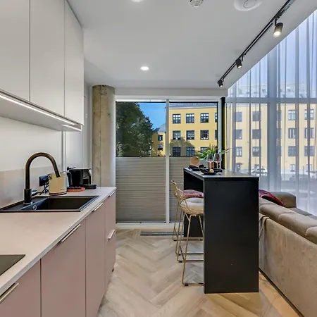 Апартаменты Urban Heaven Luxury Lofts *