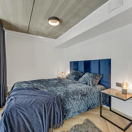 Urban Heaven Luxury Lofts Apartment